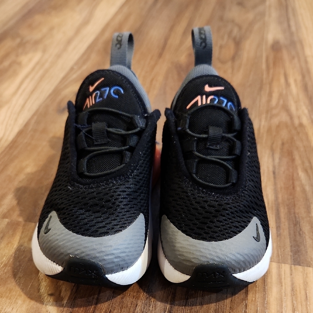 Nike Kids Black and Gray Sneakers